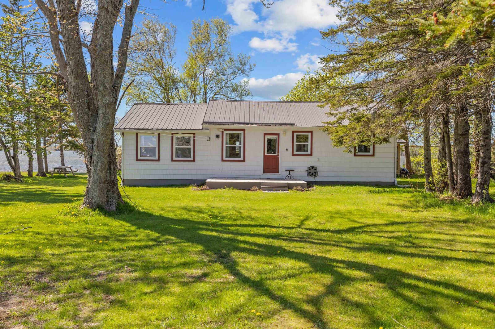 Property Photo:  269 Driftwood Lane  PE C1B 3W6 