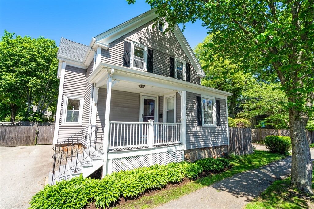 Property Photo:  8 Lincoln Street  MA 01944 