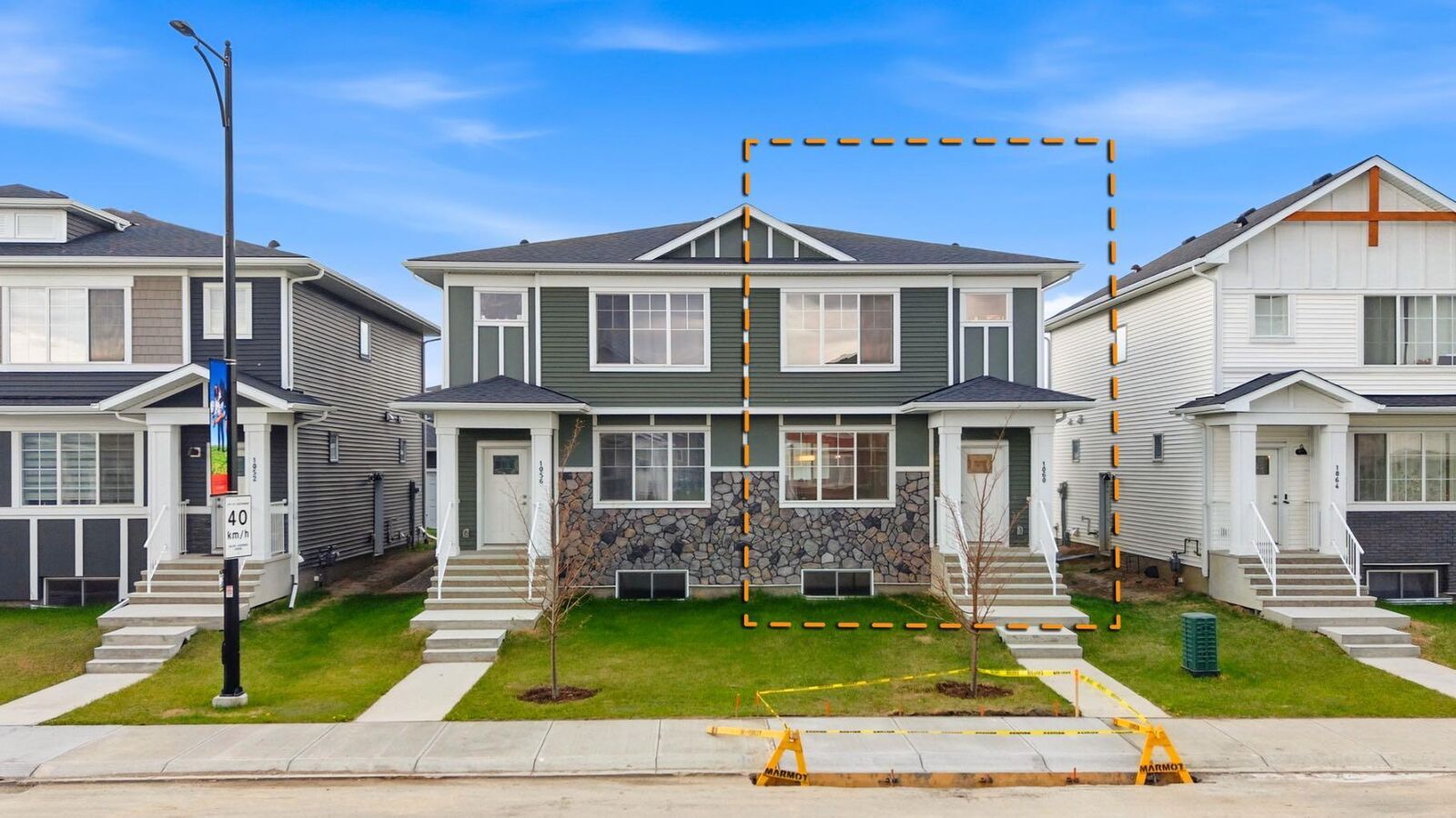 Property Photo: 1060 West Lakeview Drive AB T1X 2T3