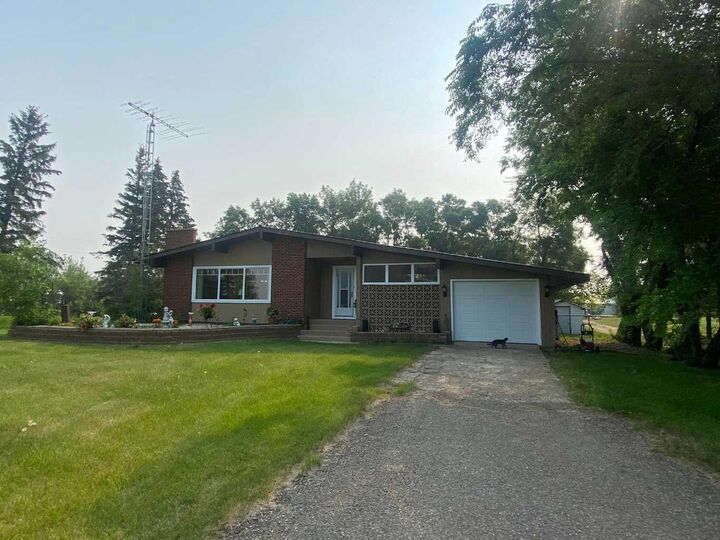 49425 Hwy 870 — photo 1