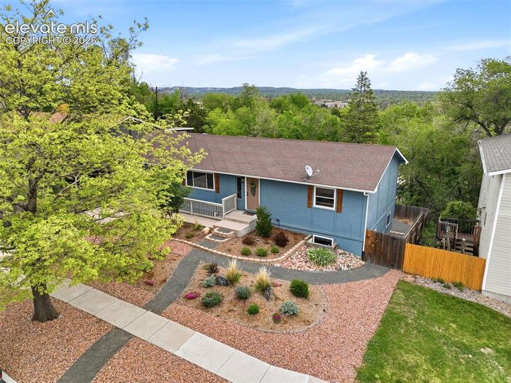 Property Photo:  743 Manitou Boulevard  CO 80904 