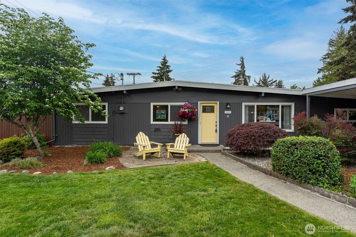 Property Photo: 24855 16th Avenue S WA 98198