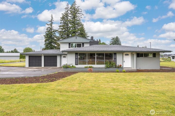 Property Photo: 108 W Bartlett Road WA 98264