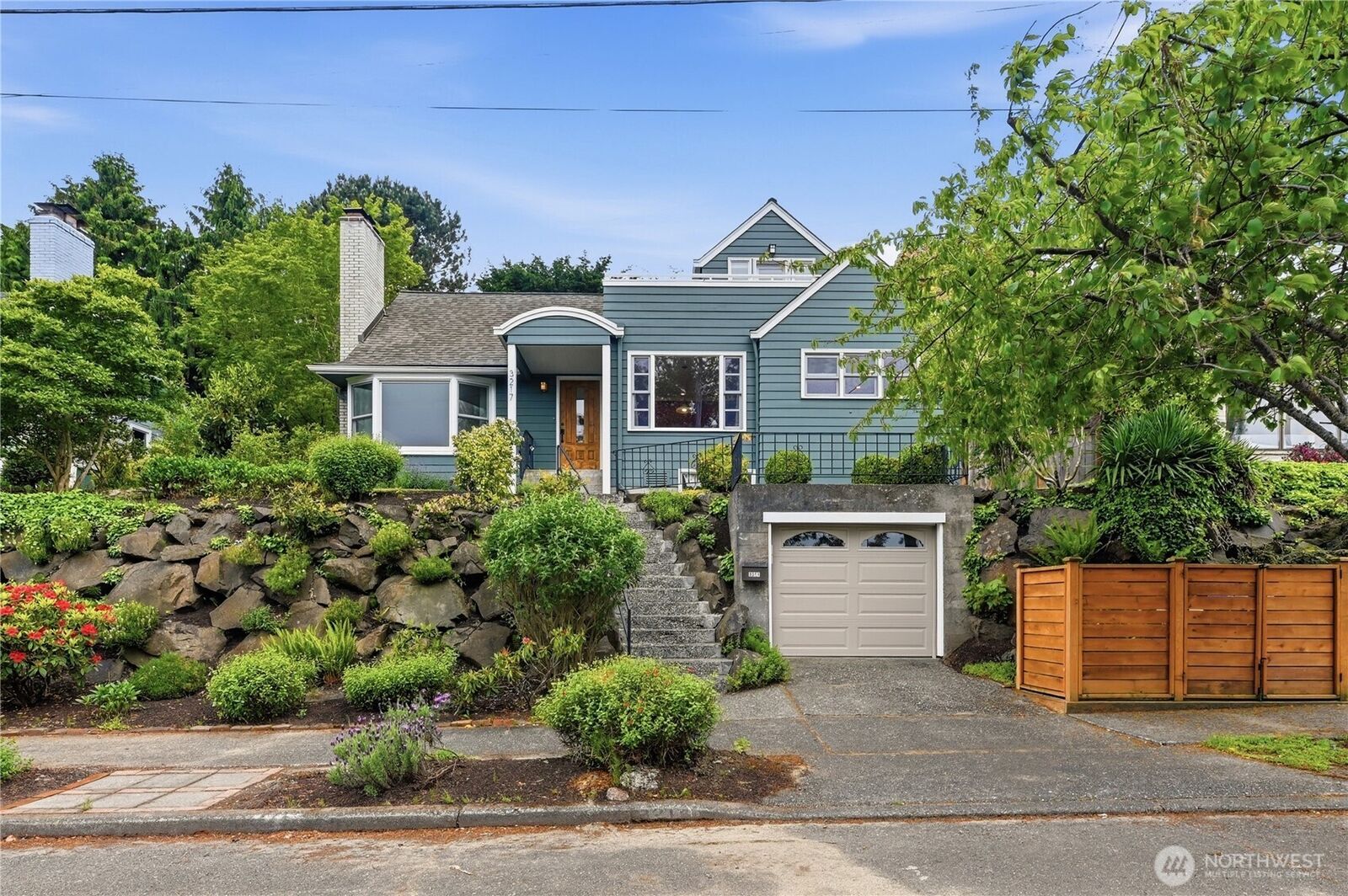 Property Photo:  3217  36th Avenue W  WA 98199 