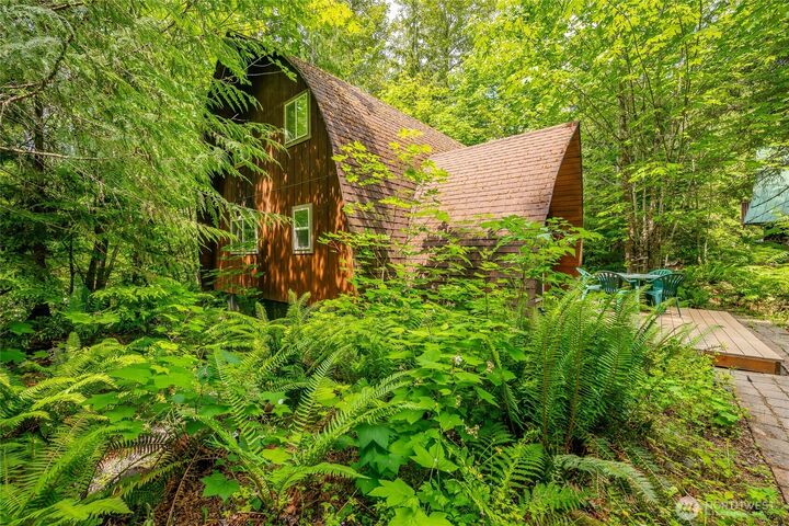 Property Photo: 14001 Welcome Road WA 98244