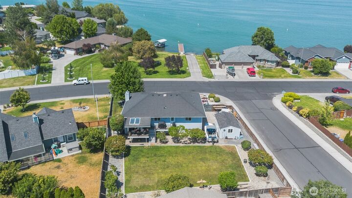Property Photo: 4095 W Cove West Drive WA 98837