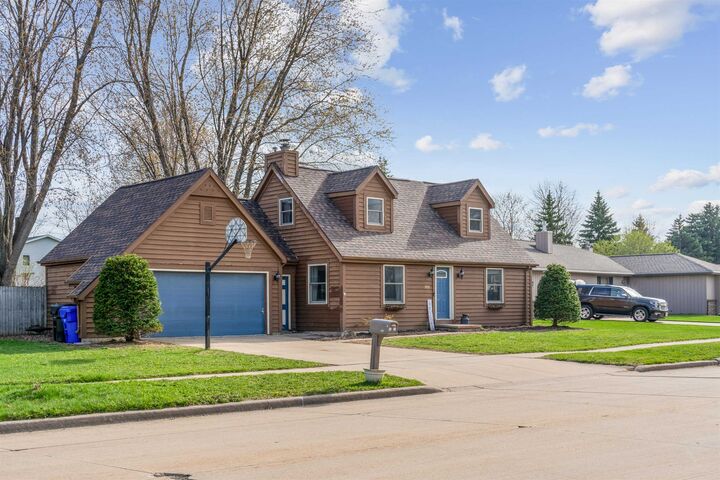Property Photo:  3033 E Canary Street  WI 54915 