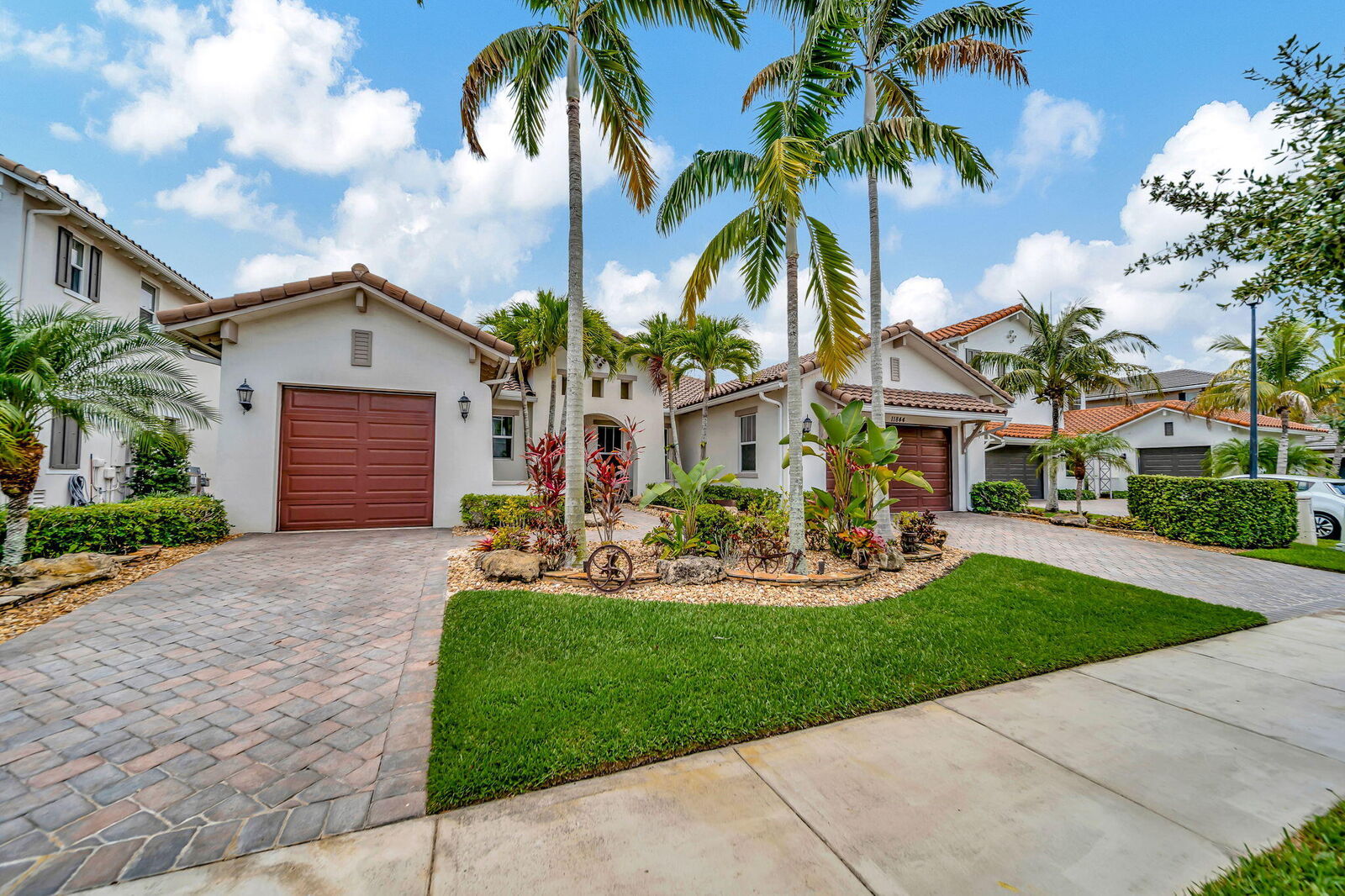 Property Photo:  11844 NW 79th Court  FL 33076 