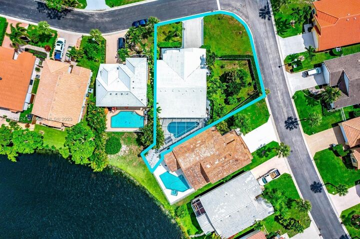 Property Photo:  2690 Linkside Drive  FL 33414 