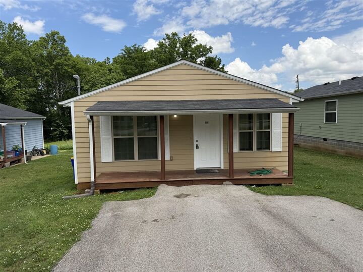 Property Photo:  906 Boatlanding Road  KY 42101 