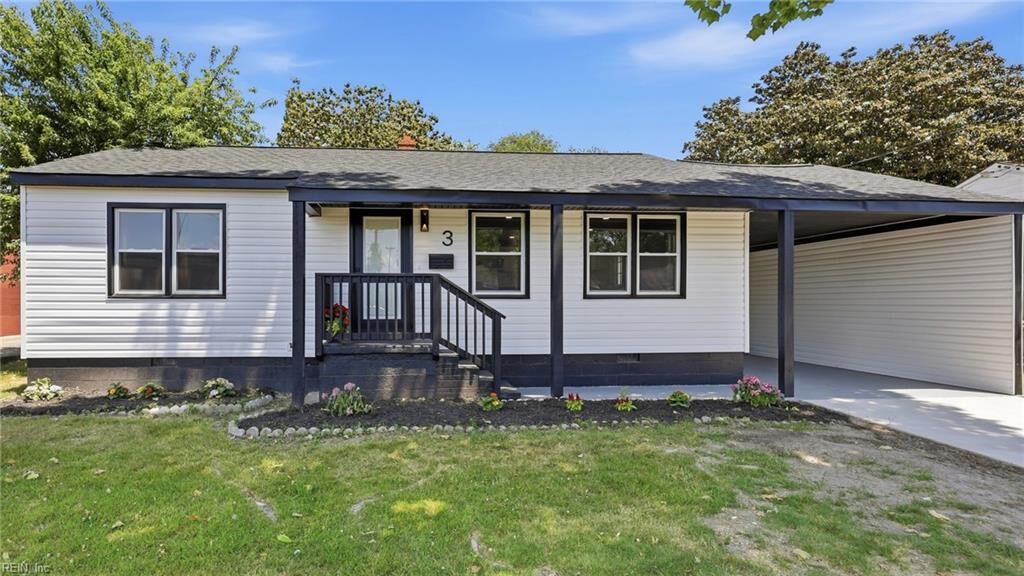 Property Photo:  3 Beechwood Rd  VA 23666 