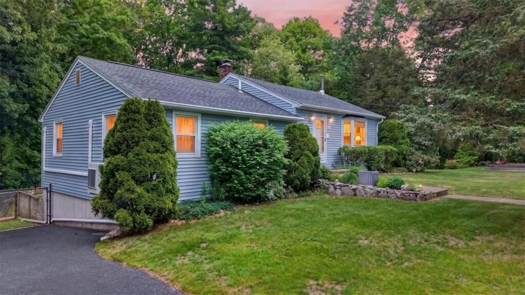 Property Photo: 9 Friendship Lane RI 02917