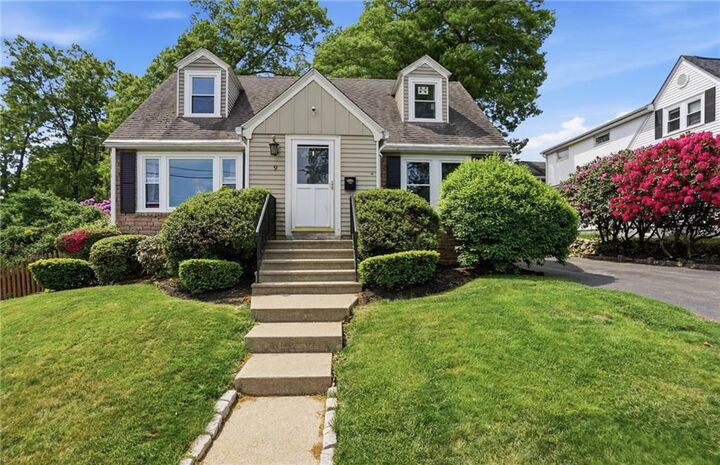 Property Photo:  9 West Street  RI 02904 