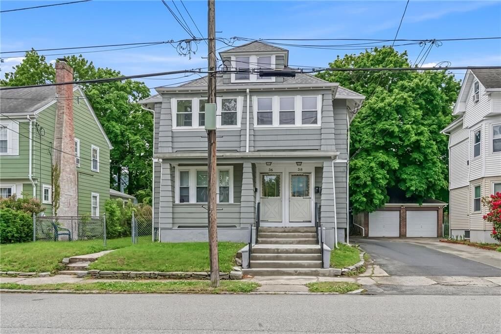 Property Photo:  36 Blackamore Avenue  RI 02910 