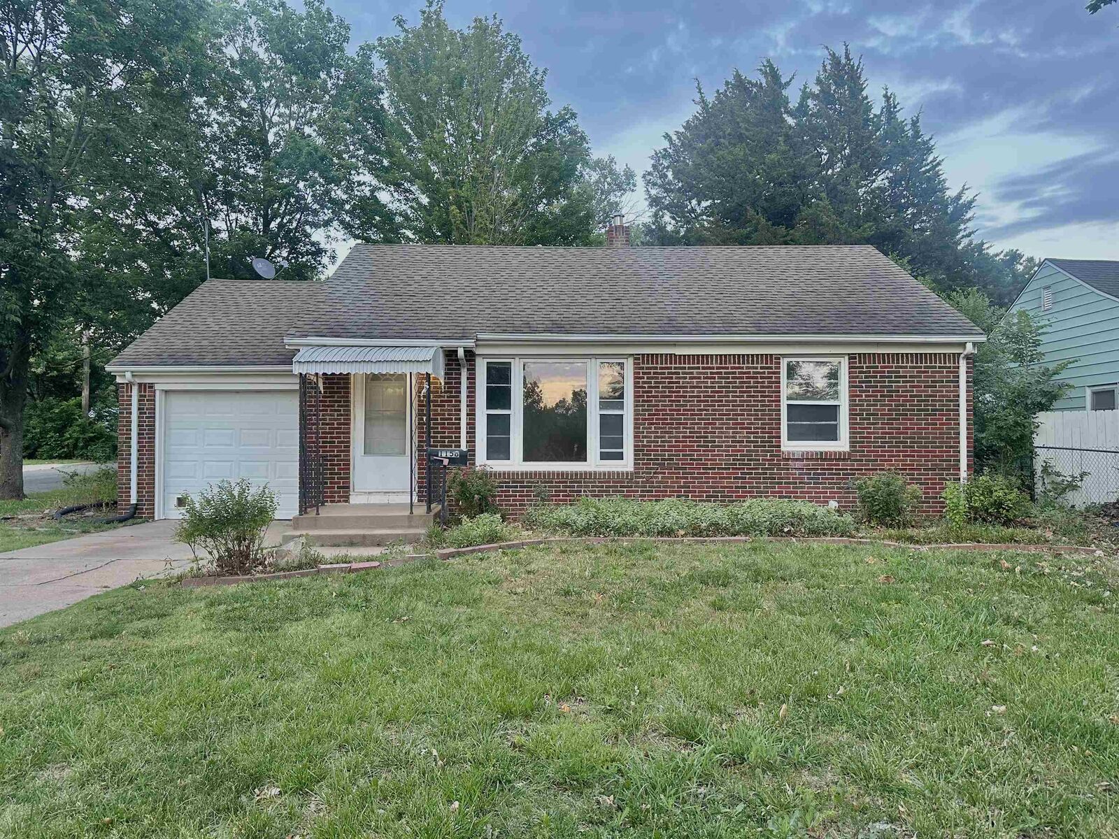 Property Photo:  1158 N Crestway  KS 67208 