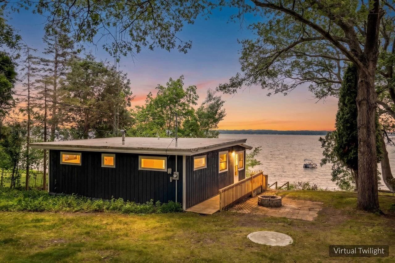 Property Photo: N4830 N Lakeshore Drive WI 54941
