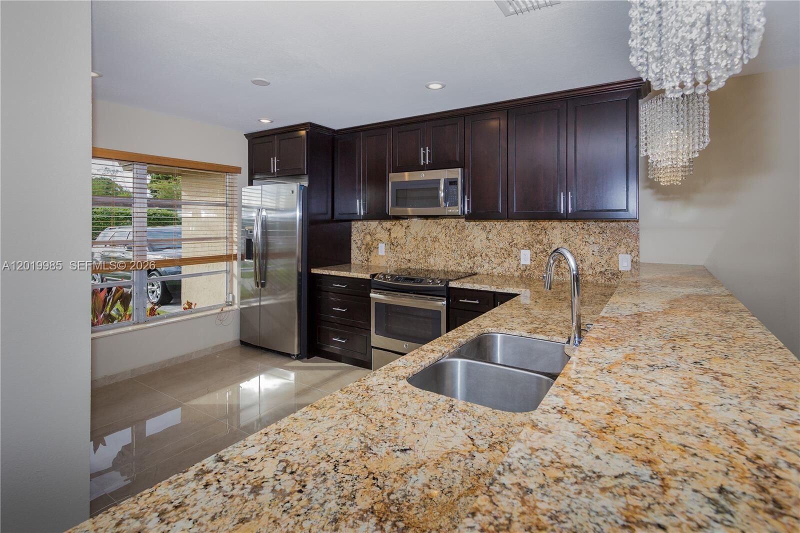 Property Photo: 16641 Royal Poinciana Dr FL 33326