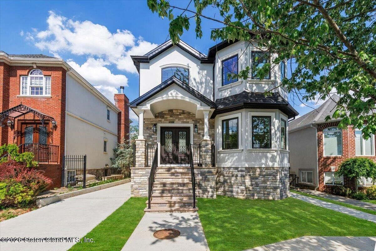 Property Photo: 197 Finlay Street NY 10307
