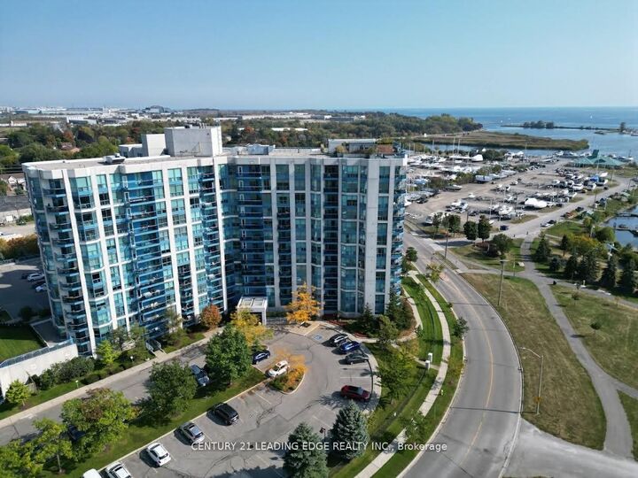 Photo de la propriété:  340 Watson Street W 318  ON L1N 9G1 