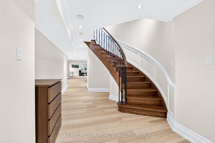 Property Photo:  674 Bedford Park Avenue  ON M5M 1K3 