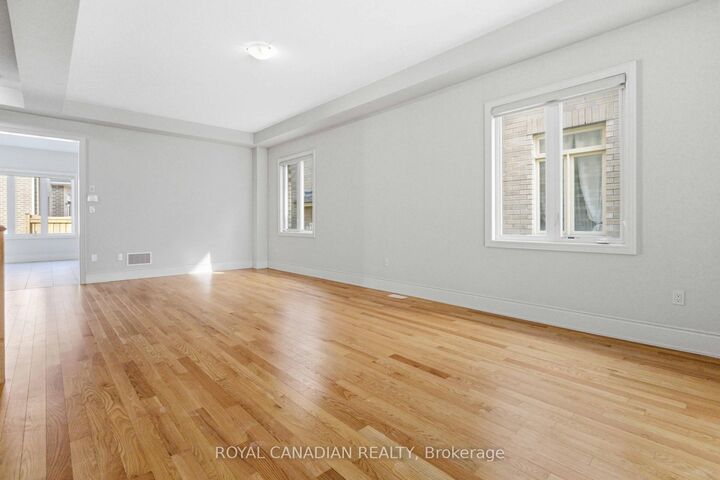 Property Photo: 277 Wesmina Avenue ON L4A 5C2