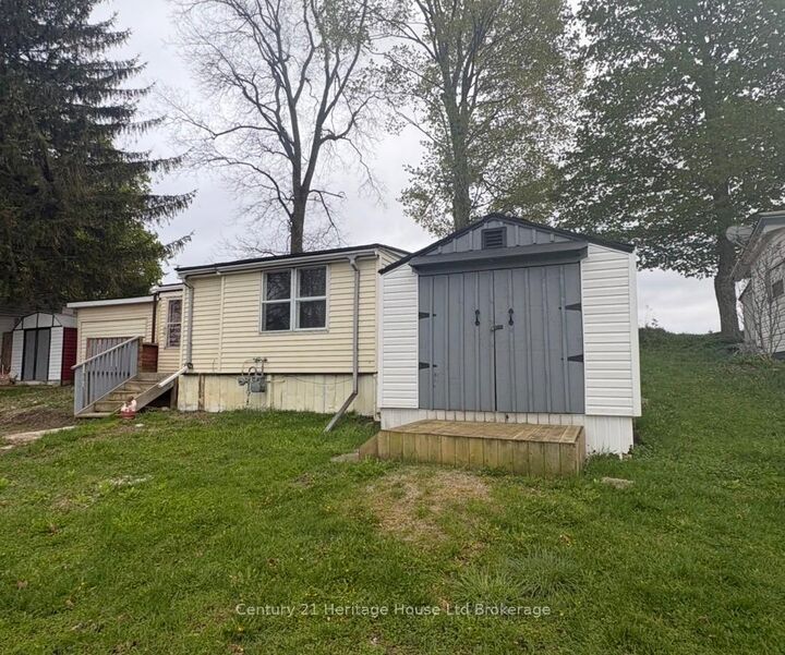 Property Photo: 596101 Oxford 59 Highway 5 Hillcrest ON N4S 7W1