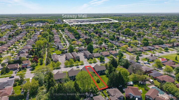 Property Photo: 597 First Avenue ON L3C 1Z2