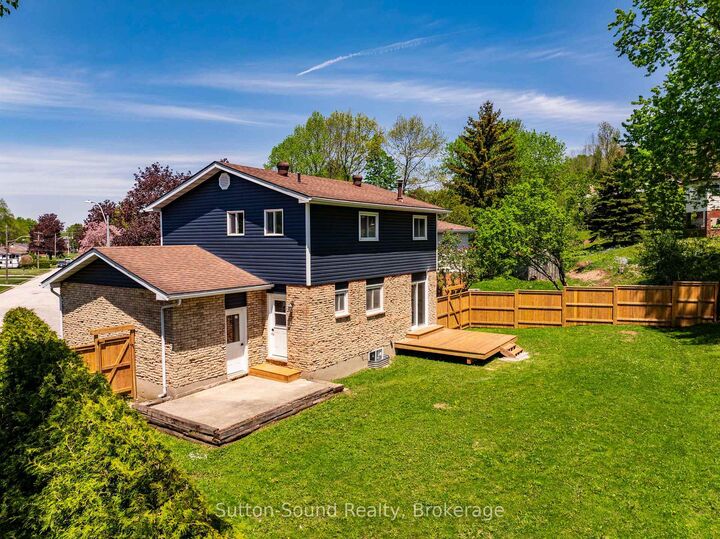 Property Photo: 275 8th Avenue E ON N4K 3A3