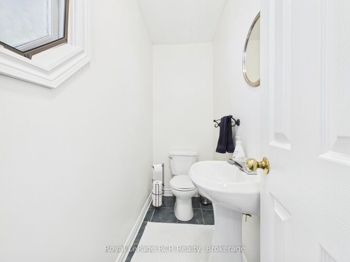 Property Photo: 74 Grenville Street N ON N0H 2L0