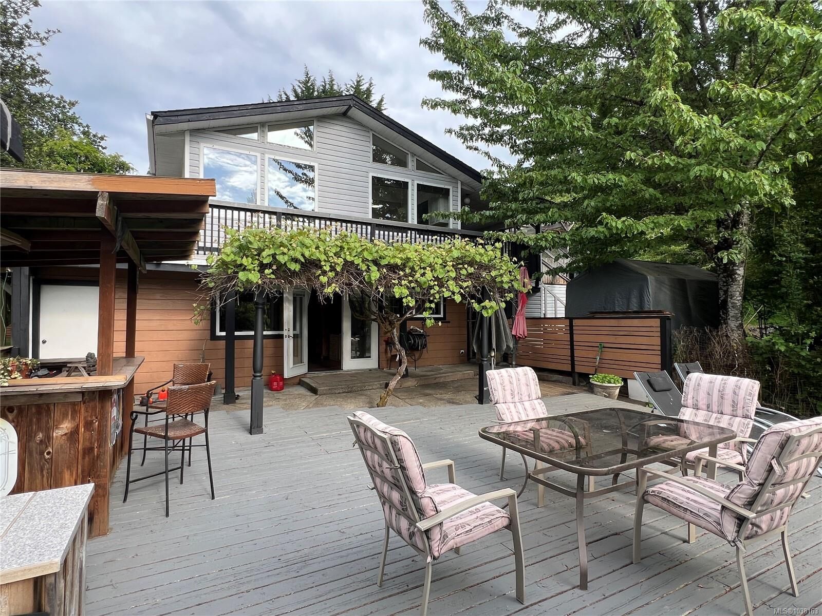 Property Photo: 9146 West Saanich Rd BC V8L 5T4