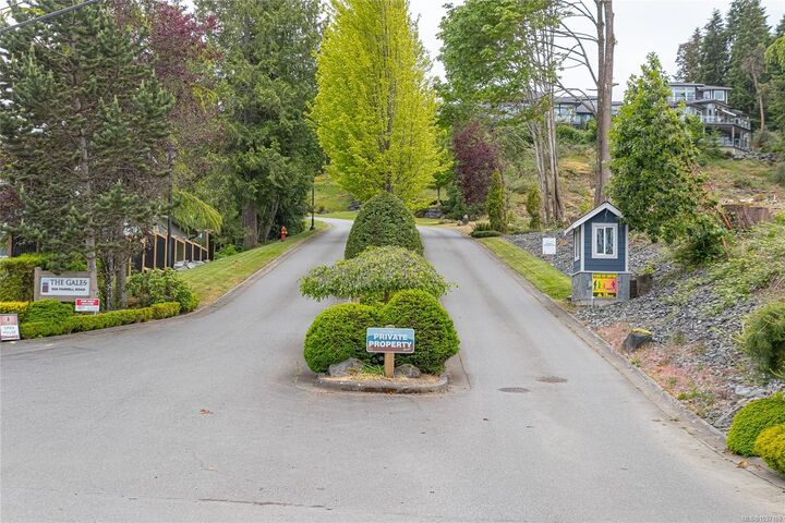 Property Photo: 626 Farrell Rd 16 BC V9G 0A2