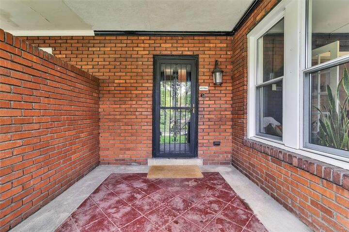 Property Photo:  1146 N Negley Ave  PA 15206 