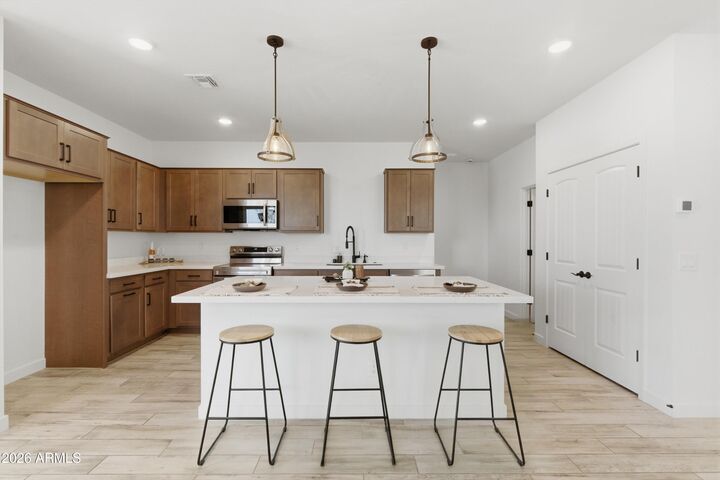 Property Photo:  18460 W Jessie Lane  AZ 85387 