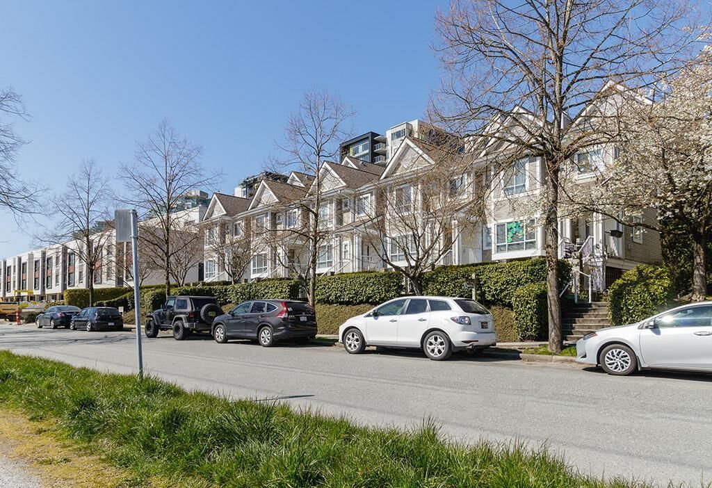 Property Photo:  2885 E Kent Avenue North Avenue 21  BC V5S 3T9 