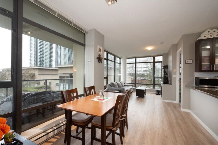 Property Photo:  4250 Dawson Street 401  BC V5C 4B1 