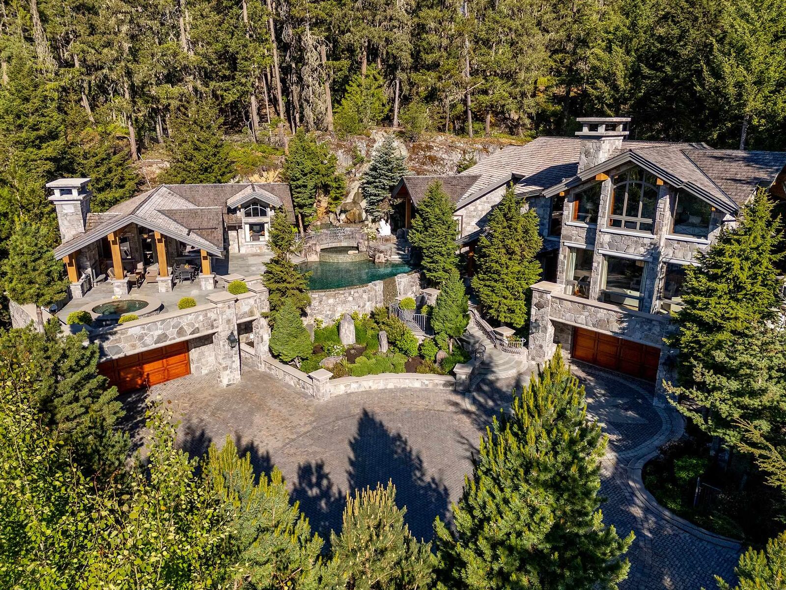 Property Photo: 7469/73 Treetop Lane BC V8E 0E9