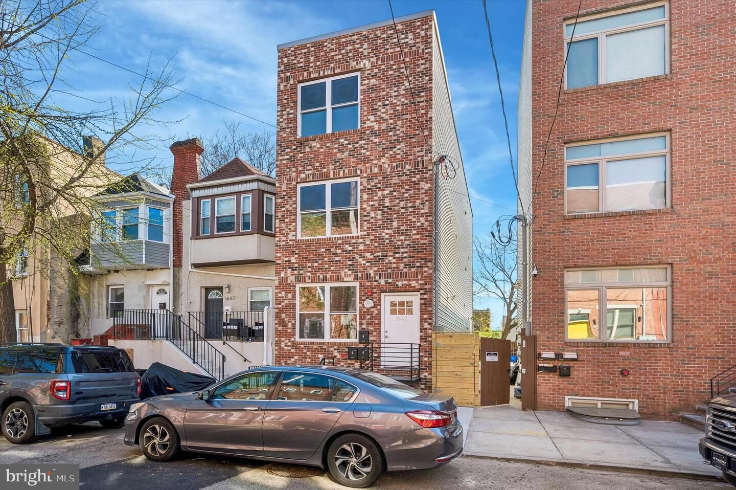 Property Photo: 1645 N Marshall Street 3 PA 19122