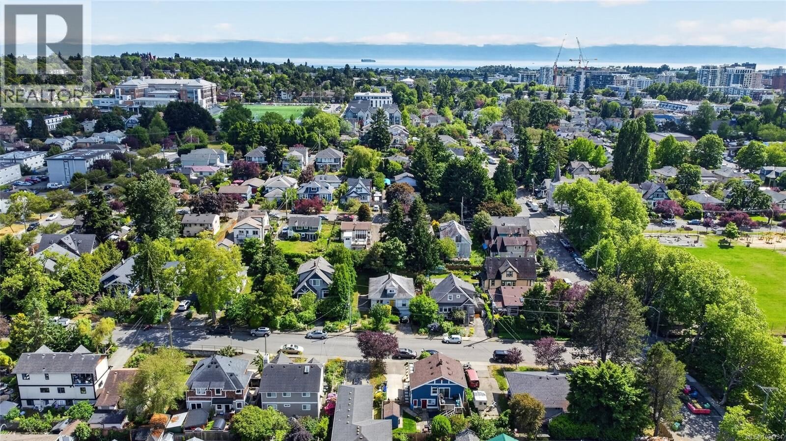 Property Photo:  1215 Queens Avenue  BC V8T 1N1 