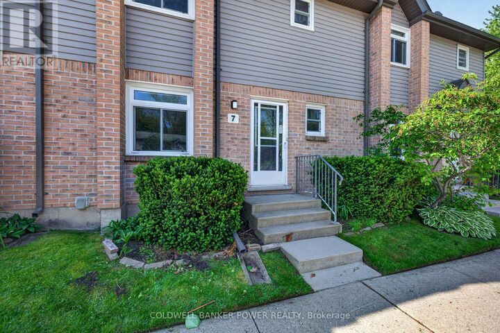 Property Photo:  1294 Byron Baseline Road 7  ON N6K 4G8 