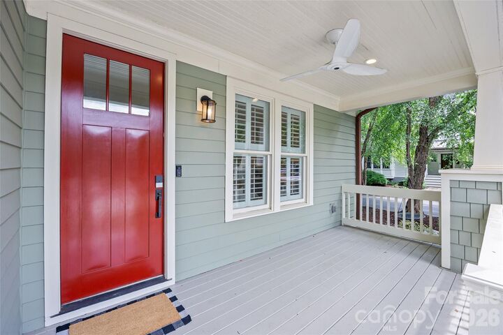 Property Photo:  2022 Springdale Avenue  NC 28203 