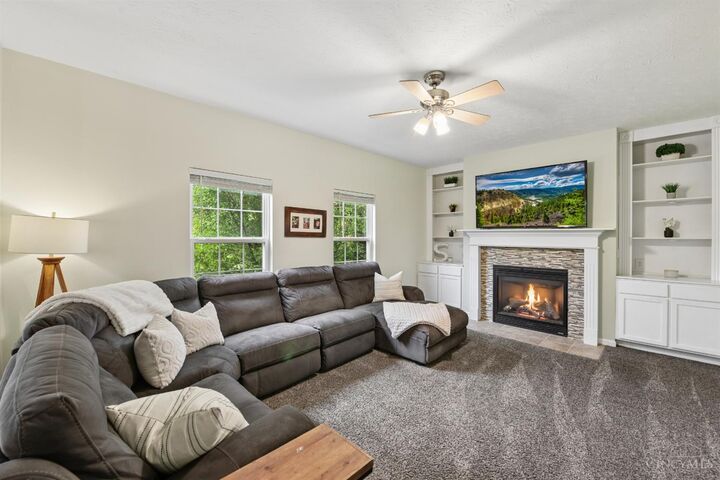 Property Photo: 4869 Kleeman Green Drive OH 45211