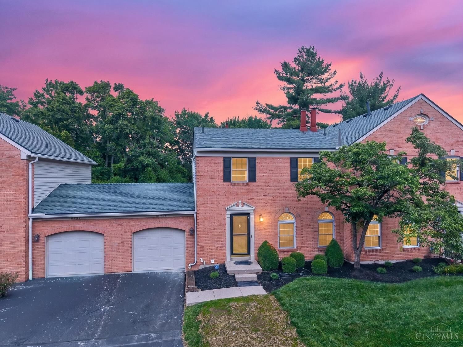 Property Photo: 10801 Fallsington Court OH 45242