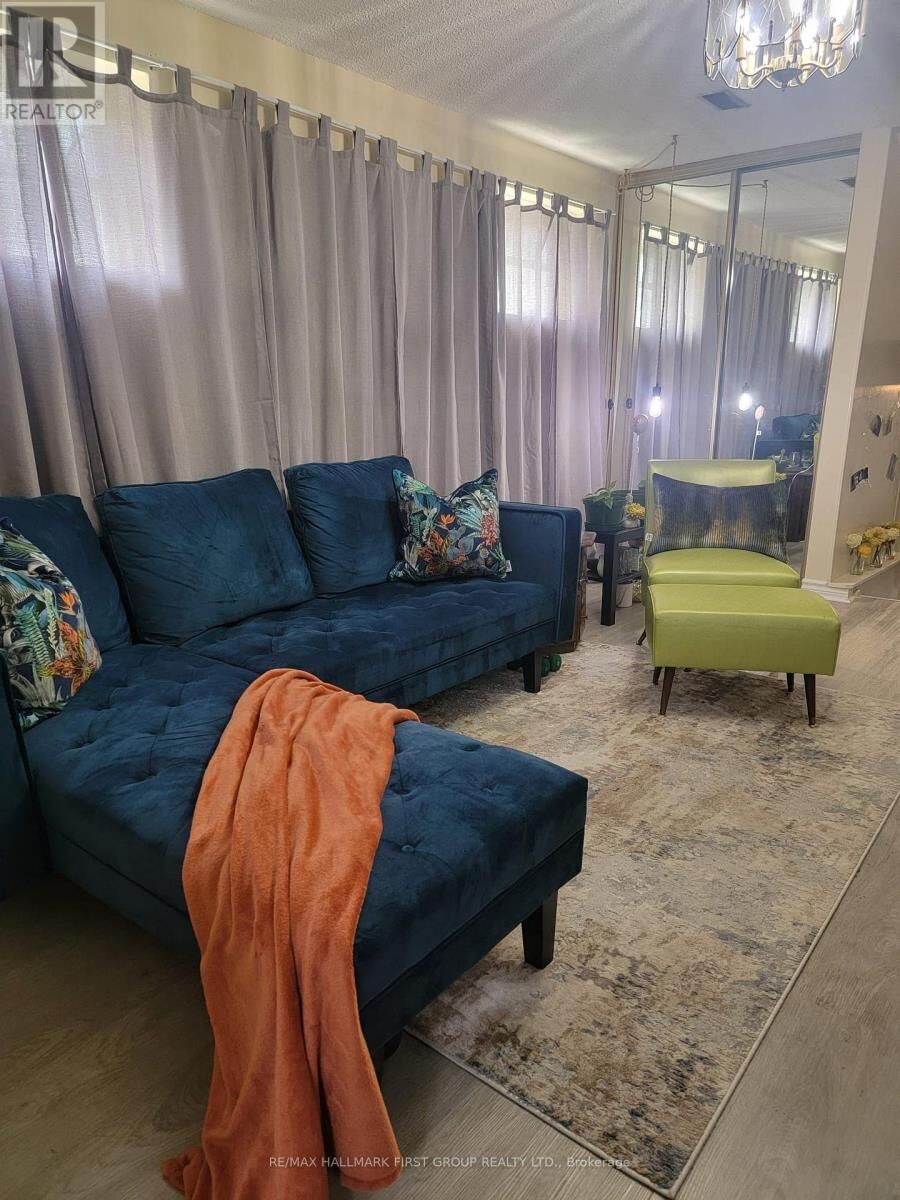 Property Photo:  1903 Rosefield Road Unit A  ON L1V 3K2 
