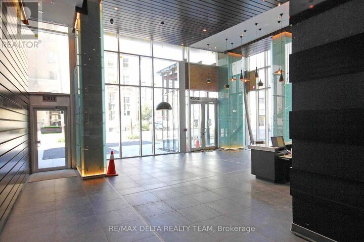 Property Photo: 179 Metcalfe Street 703 ON K2P 1P7