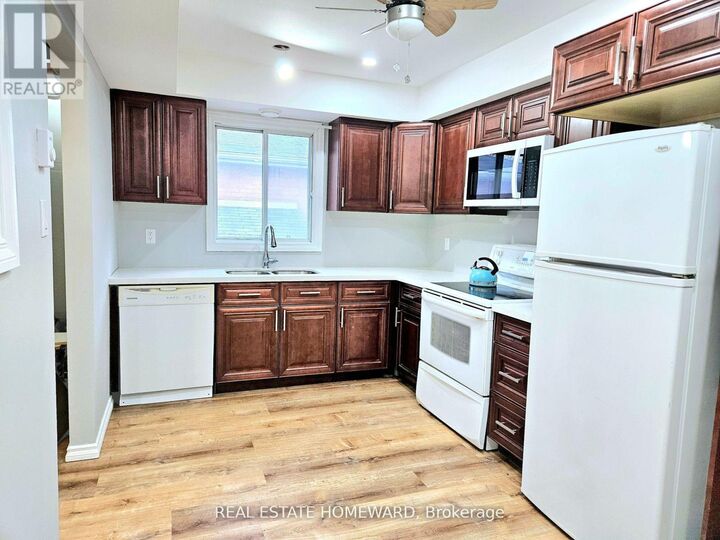 Property Photo:  7 Bristow Court  ON L4N 6T1 
