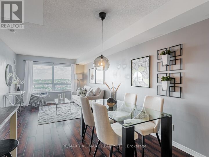 Property Photo:  60 Heintzman Street 1802  ON M6P 5A1 