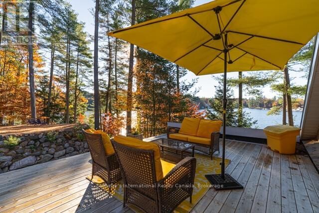 Property Photo: 1028 Oak Street 5 ON P0B 1J0