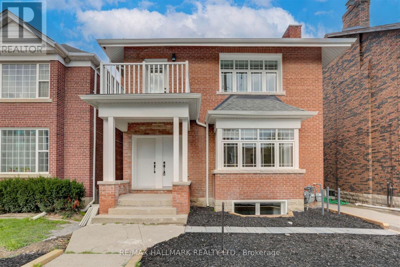 Property Photo:  979 Avenue Road Bsmt 1  ON M5P 2K9 