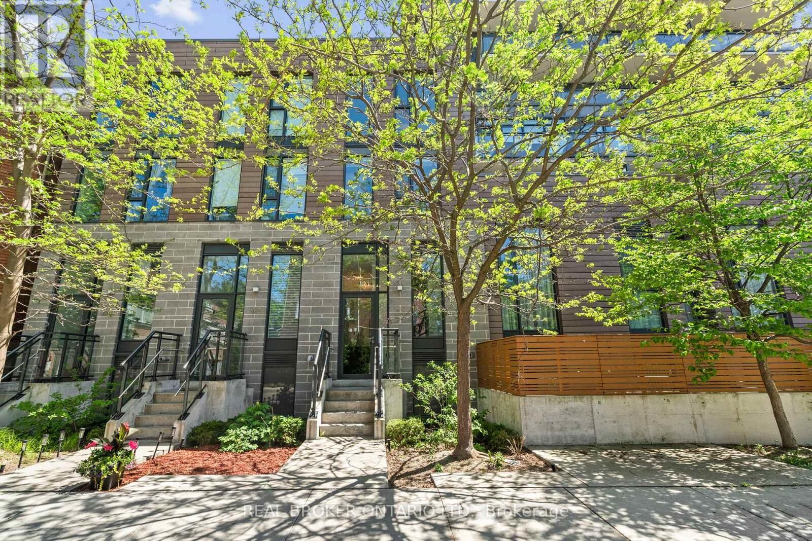 Property Photo: 16 Filmic Lane Th3 ON M4M 3R1