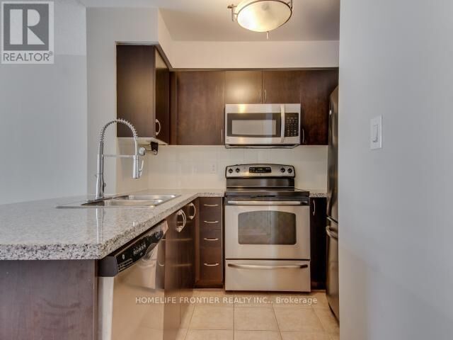 Property Photo: 4850 Glen Erin Drive 105 ON L5M 7S1